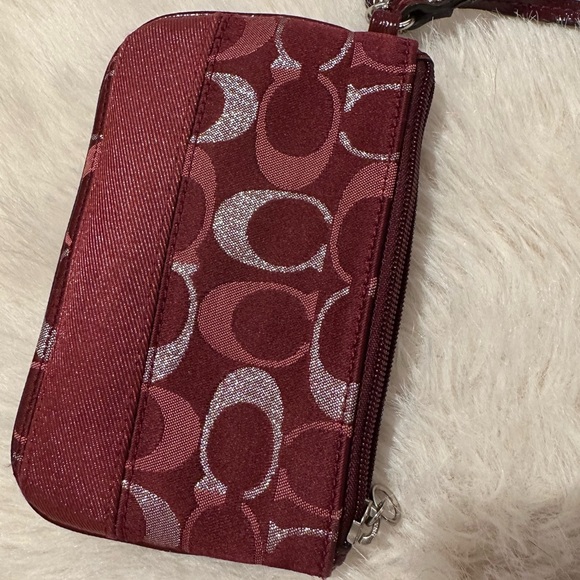 Coach signature Jacquard wine Red Designer Wristlet - Picture 4 of 16